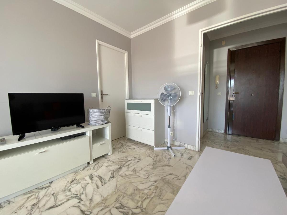 Stylish Modern Beach Studio Ницца Экстерьер фото
